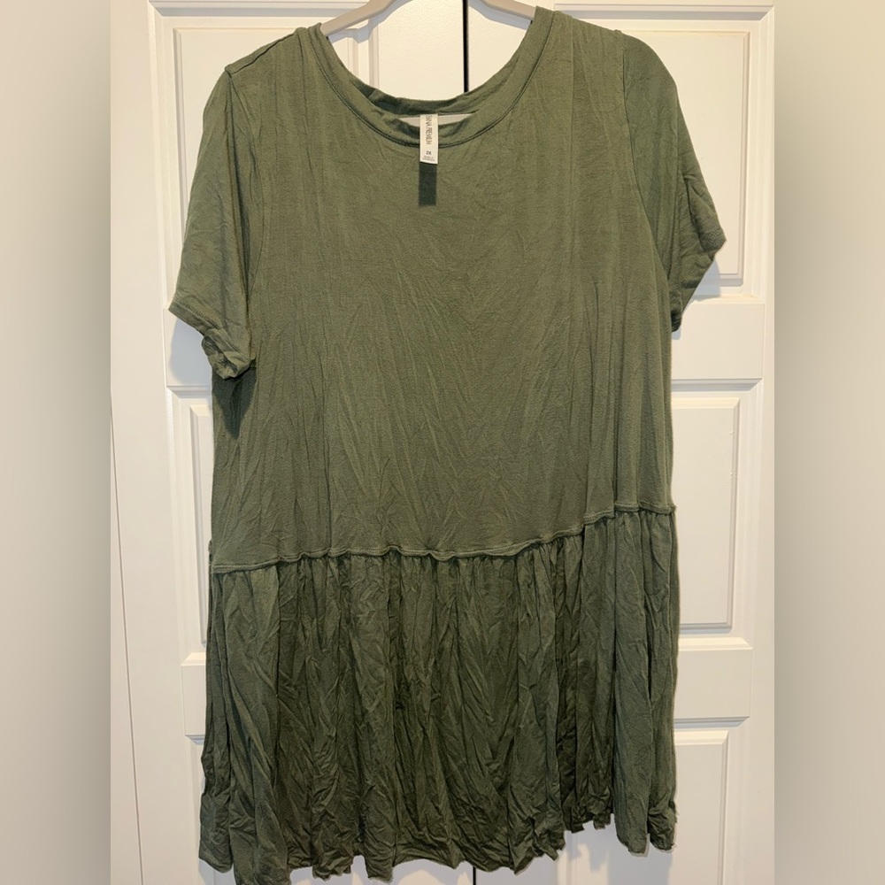 Women’s Olive Green Short Sleeve Tiered Tunic Top 3XL